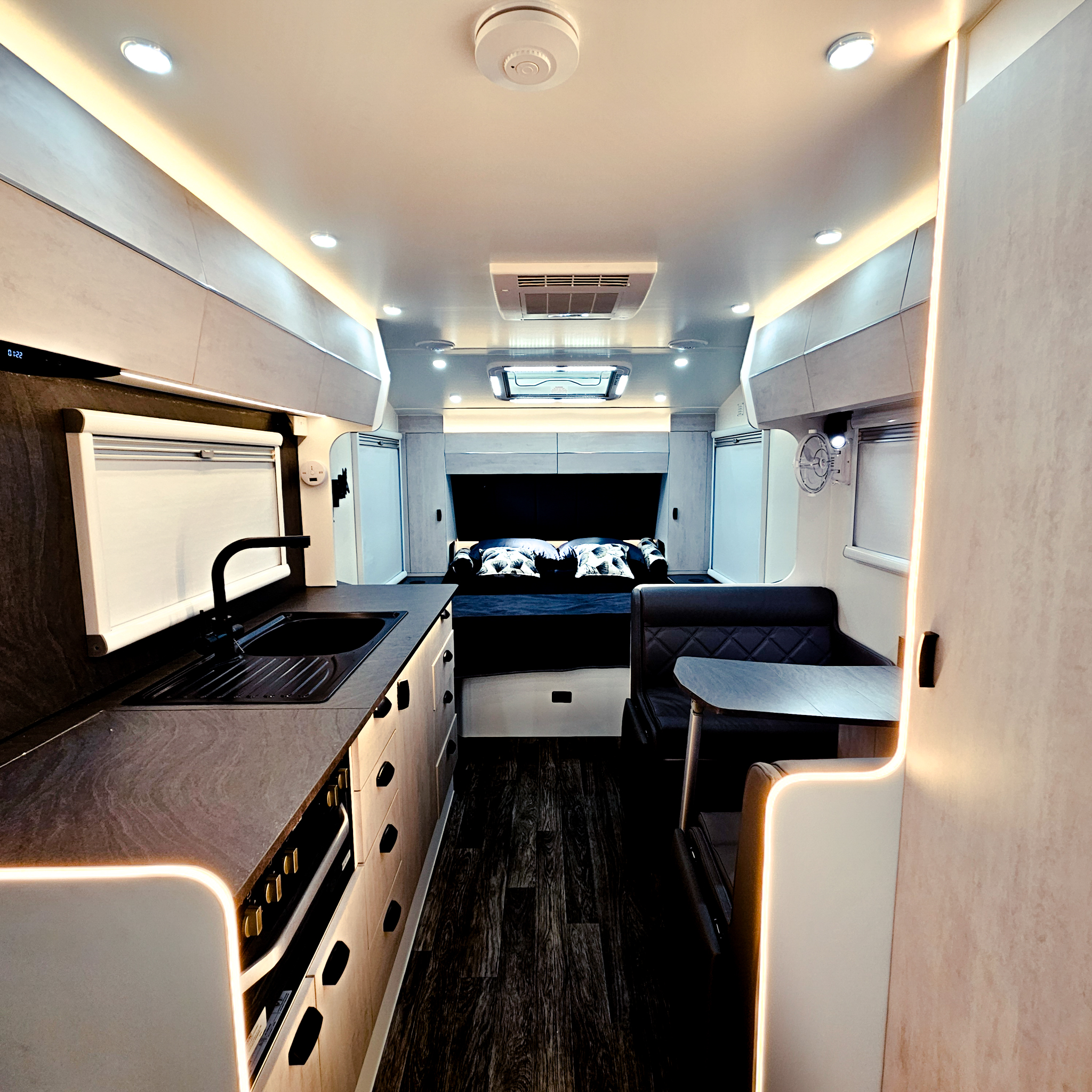Sunland Caravans still 10